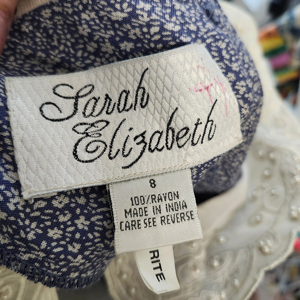 Sarah Elizabeth Blue Floral Midi Dress with Cream Lace Collar - Picture 3 of 9